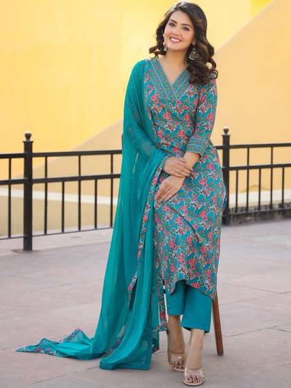 GoSriKi Women Printed Kurta with Palazzos With Dupatta