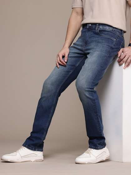 Nautica Men Straight Fit Heavy Fade Stretchable Jeans