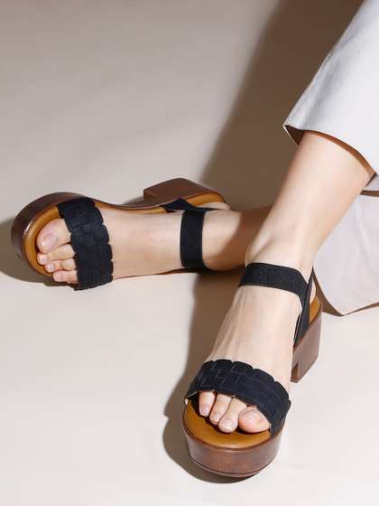 Inc 5 Womens
                        Platform Sandals