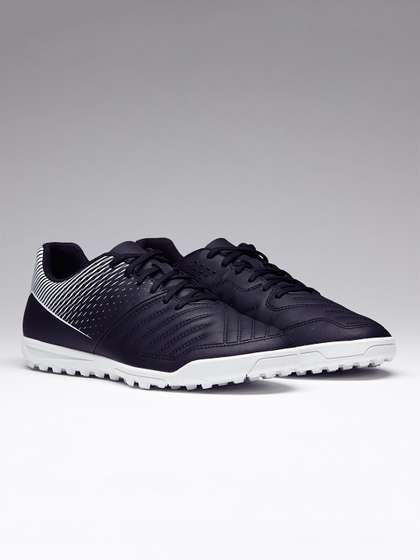 Decathlon Kipsta -
                          Men Black Agility 100 Traction Football Shoes