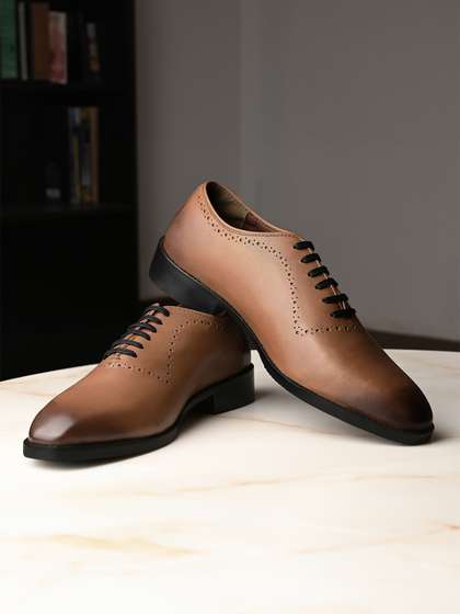 LOUIS STITCH Men
                          Egyptian Crust Leather Wholecut Derby Shoes