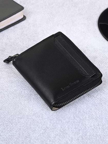 Louis Stitch Handcrafted
                    Spanish Leather Zip Lock Wallet for Men