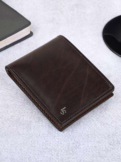 Louis Stitch Handcrafted
                    Spanish Leather Three Compartment Wallet for Men