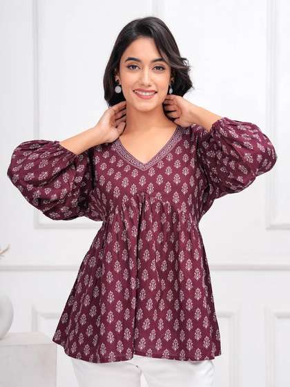 Nayo Women Printed Cotton V-Neck Ethnic Tunic