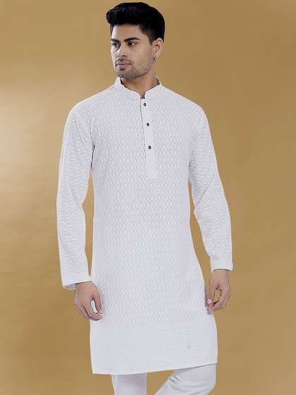 DIVISIVE Floral Embroidered Kurta