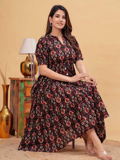 Nayo Women Printed
                        Fit & Flare Maxi Dress