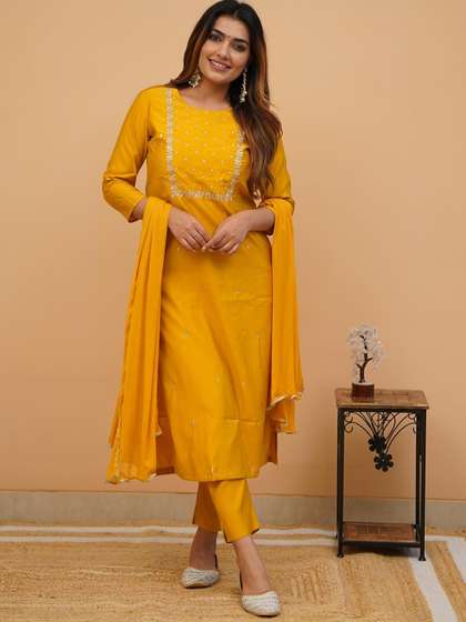 HERE&NOW Floral Embroidered Kurta Set