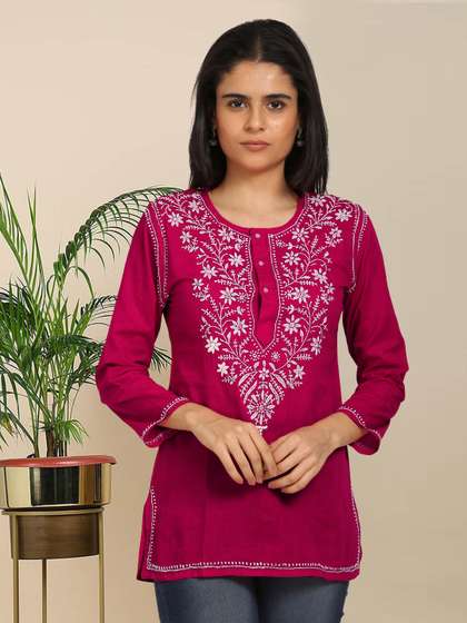 PARAMOUNT CHIKAN Women Ethnic Motifs Embroidered Chikankari Kurti