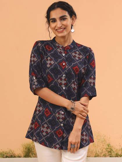 ARAVALII Women
                        Printed Mandarin Collar Roll-Up Sleeves Top