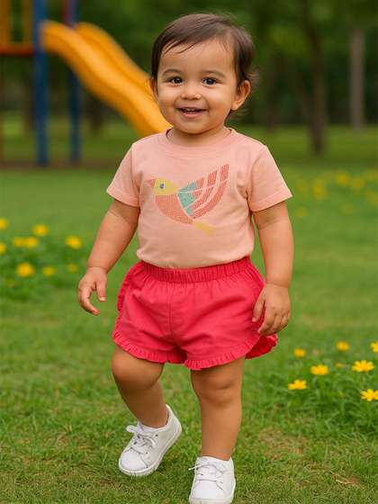 MeeMee Girls Printed
                        Round Neck Pure Cotton T-Shirt With Shorts