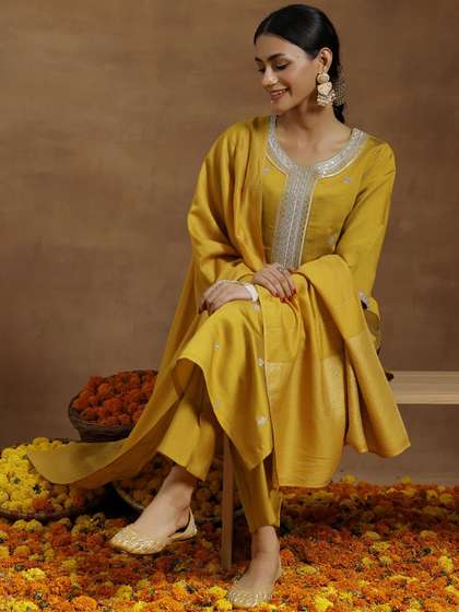 Libas Floral Embroidered Kurta Set