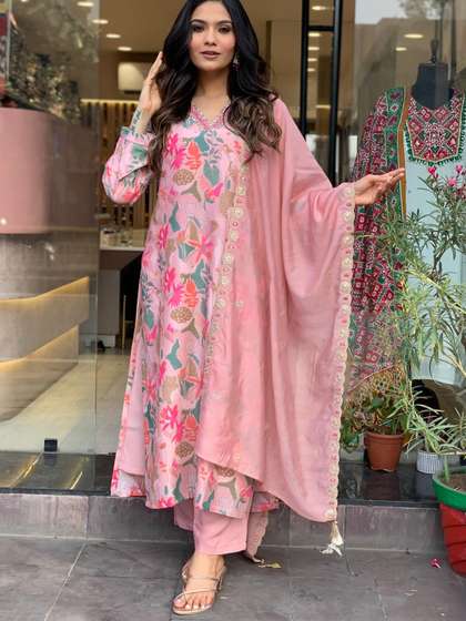 GoSriKi Floral Printed V-Neck Straight Kurta with Trousers & Dupatta