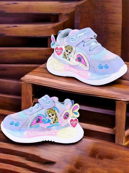 HOOH Now Comfort in
                        Fashion Kids Barbie Perforations Sneakers