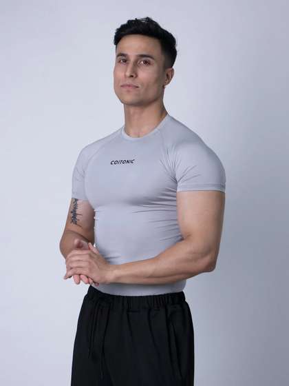 Coitonic Men Printed Round Neck T-shirt