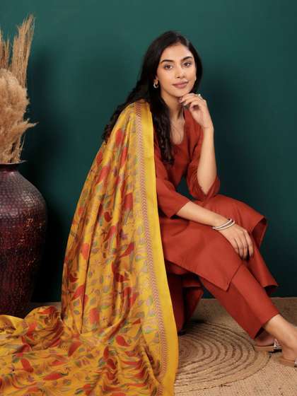 Varanga V-Neck
                        Straight Kurta with Trousers And Dupatta
