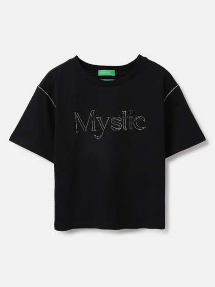 United Colors of
                    Benetton Girls Typography Printed Round Neck Cotton
                    Relaxed Fit T-shirt