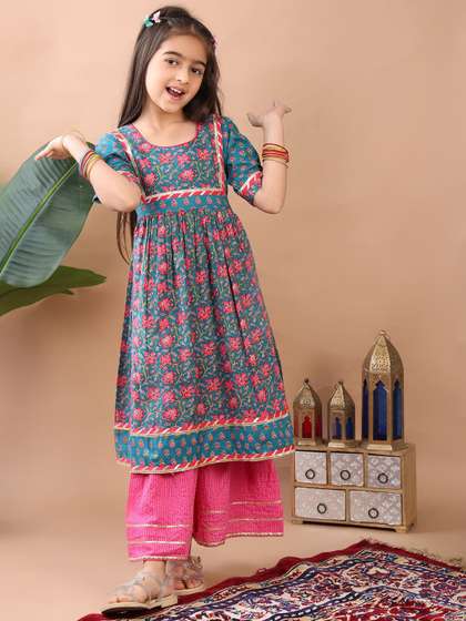 Sangria Girls Green
                    Floral Printed Gotta Patti Pure Cotton Anarkali
                    Kurta With Sharara