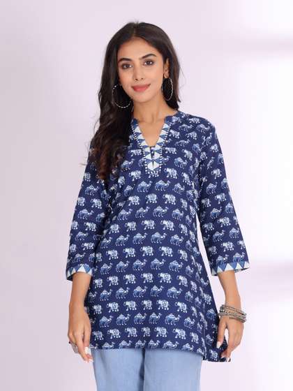 Varanga Ethnic
                        Motifs Printed Notch Neck Cotton A-Line Kurti