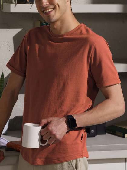 DAMENSCH Men Solid
                      Round Neck Cotton T-shirt