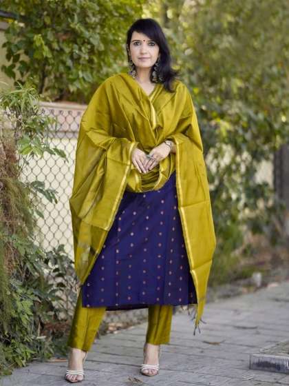 GoSriKi Women Ethnic Motifs Printed Regular Kurta with Trousers & With Dupatta