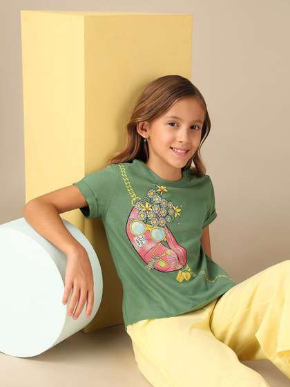 U.S. Polo Assn. Kids
                    Girls Graphic Printed Relaxed Fit T-Shirt