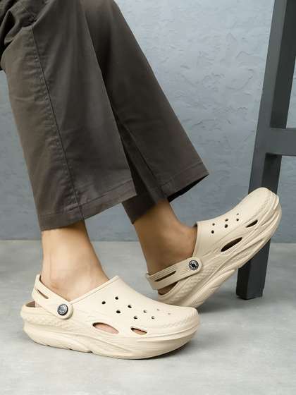 HRX by Hrithik Roshan
                    Men Comfortable Clogs