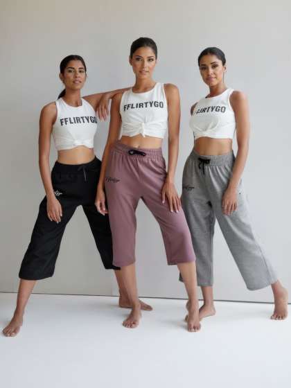 FFLIRTYGO Women Pack Of 3 Cotton Mid-Rise Capris