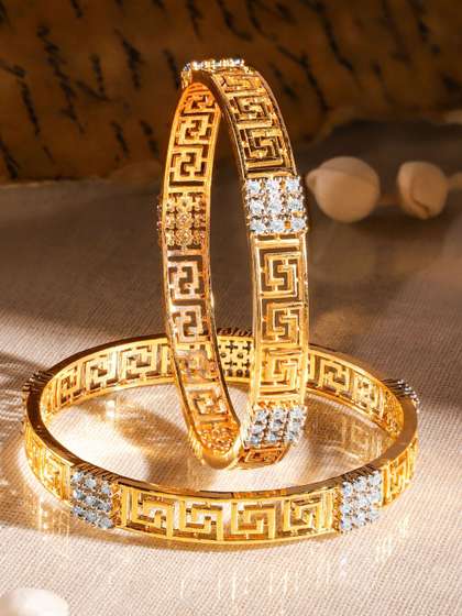 Rubans Set of 2
                          22K Gold-Plated Greek Key Design & Cubic
                          Zirconia Handcrafted Bangles