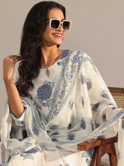 Libas Women Floral
                          Printed Regular Kurta with Trousers & With
                          Dupatta