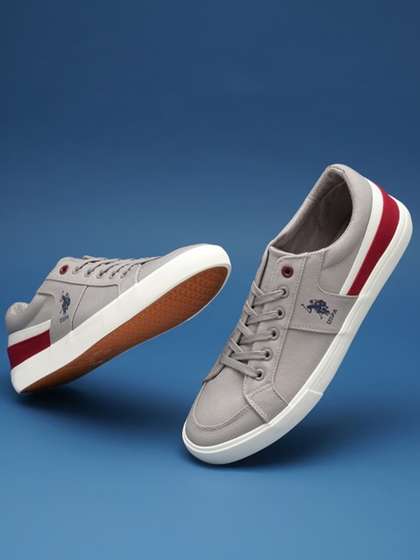 U.S. Polo Assn.
                          Men CLARKIN 6.0 Colourblocked Sneakers