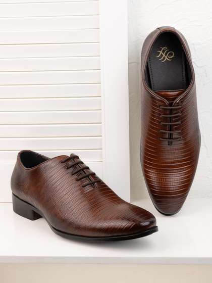 House of Pataudi Men
                        Textured Formal Derbys