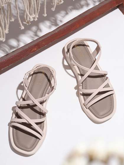 TRASE Women Solid
                          Casual Open Toe Flats
