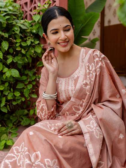 SANISA Floral
                          Printed V-Neck Straight Kurta With Trousers
                          & Dupatta