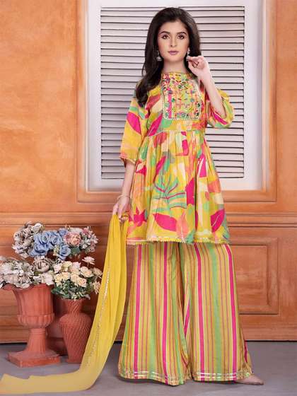 Wommaniya Impex Girls
                    Floral Embroidered Boat Neck Regular Kurta &
                    Sharara With Dupatta