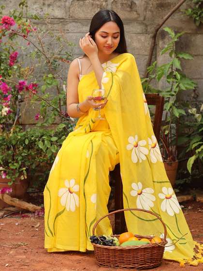 VILLAGIUS Floral
                        Printed Pure Cotton Ready to Wear Saree