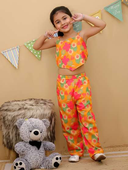 Superminis Girls Printed
                    Shoulder Straps Top With Trousers