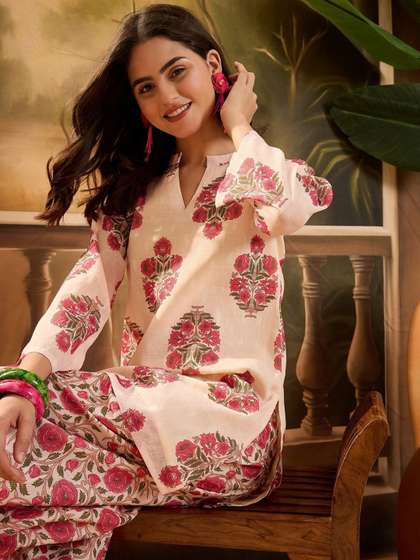 Sangria Women Linen
                        Floral Printed Short Kurti With Farshi Salwar
                        Set