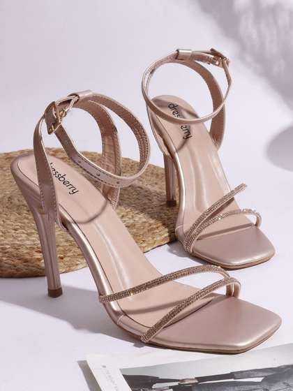 DressBerry Ethnic
                        Slim Heeled Sandals