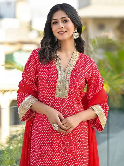 SANISA Women
                        Bandhani Printed Kurti with Patiala &
                        Dupatta