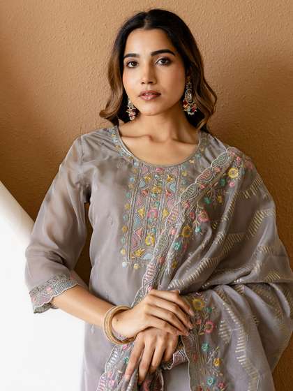SANISA Floral
                        Embroidered Straight Sequinned Kurta With
                        Trousers & Dupatta