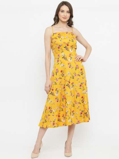 Fl Dresses Print Dress Online In India Myntra Pluss Women Yellow Printed Fit And Flare Dress