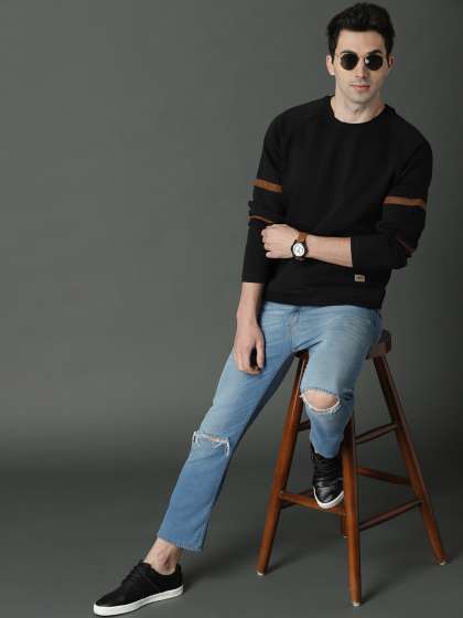 Roadster Men Black Solid Sweatshirt