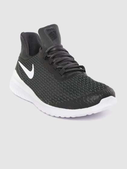 myntra nike shoes 50 off