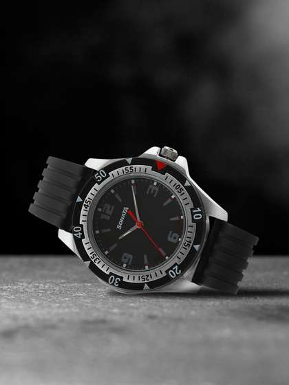 Sf Quartz Analog With
                    Black Dial Watch For Men - Nt7930pp02