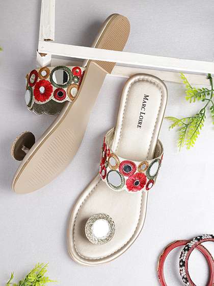 ladies chappal red chief
