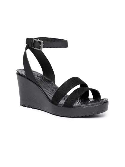 crocs women myntra