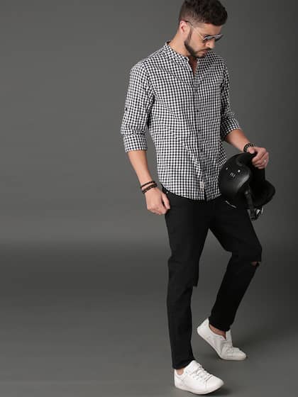 The Roadster Lifestyle Co Men Black & White Checked Pure Cotton Casual Sustainable Shirt
