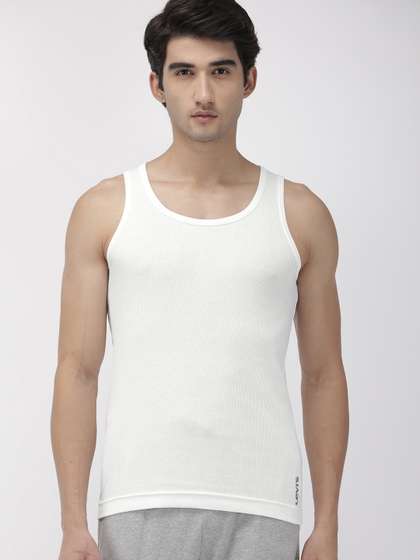 Levis Men Solid
                        Round Neck Sleeveless Pure Cotton Rib Vest