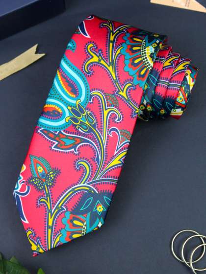 PELUCHE Pink Printed
                    Broad Tie
