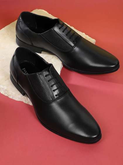 Price History of INVICTUS Men Black Formal Oxfords from Myntra